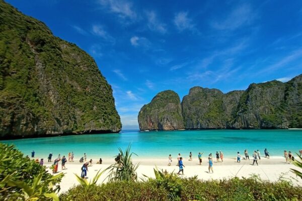 ทัวร์เกาะพีพี เกาะไม้ไผ่ โดยเรือเร็วแบบเต็มวัน จากกระบี่