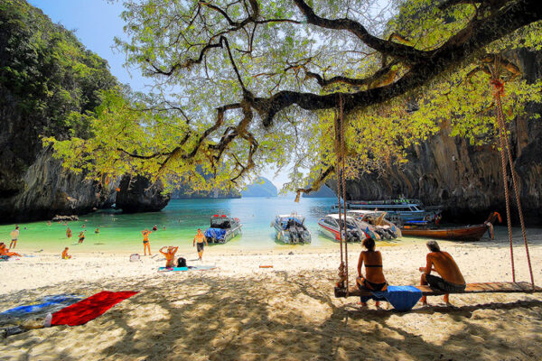 ทัวร์เกาะห้อง โดยเรือเร็วแบบเต็มวัน จากกระบี่